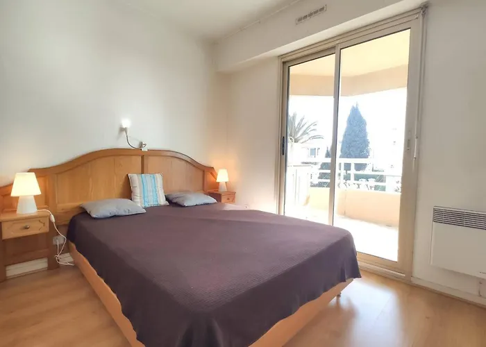 2 Pièces Avec Terrasse à 100m De La - Parking Privé, Antibes - Fr-1-252-155 Appartamento