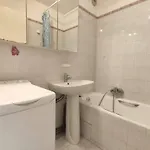 2 Pièces Avec Terrasse à 100m De La - Parking Privé, Antibes - Fr-1-252-155 *