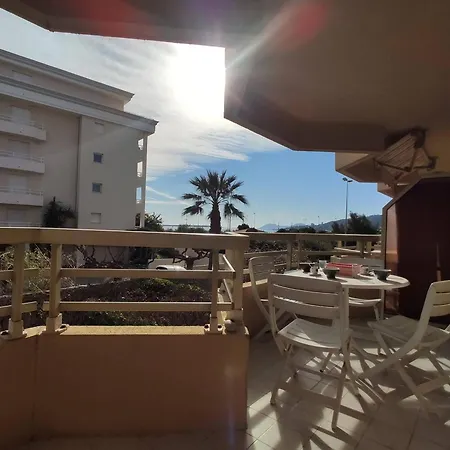 2 Pièces Avec Terrasse à 100m De La - Parking Privé, Antibes - Fr-1-252-155 Apartamento