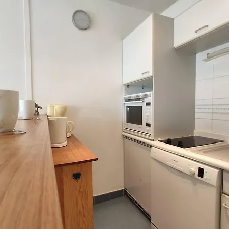 2 Pieces Avec Terrasse A 100m De La - Parking Prive, Antibes - Fr-1-252-155 جوان ليه باه